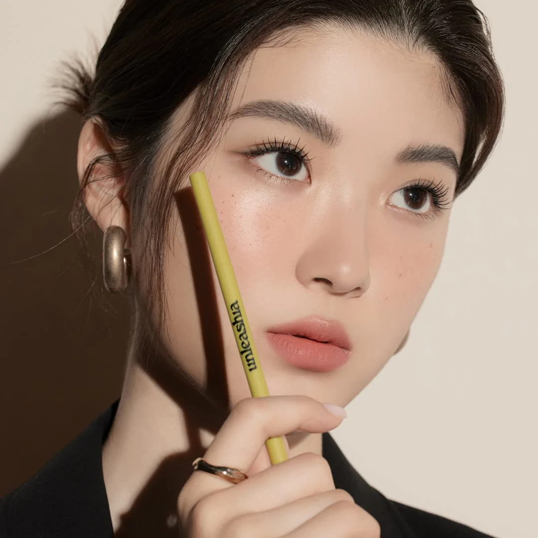 Shaper Defining Eyebrow Pencil